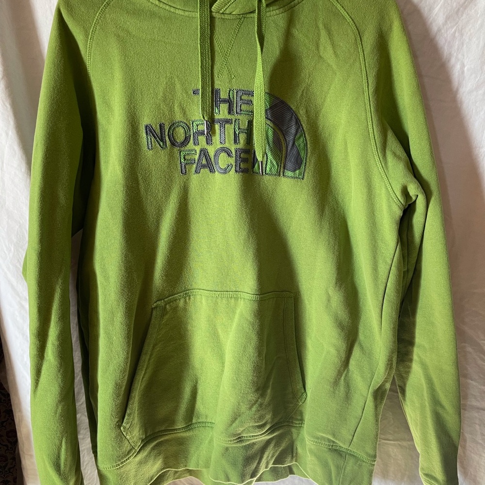 The North Face Green Sweatshirt Vibrant Hoodie Design